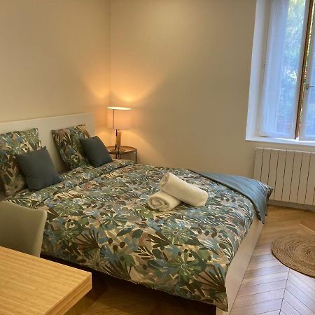 Le Cottage Bellifontain Proche Chateau - Insead - Grand Parquet フォンテーヌブロー エクステリア 写真