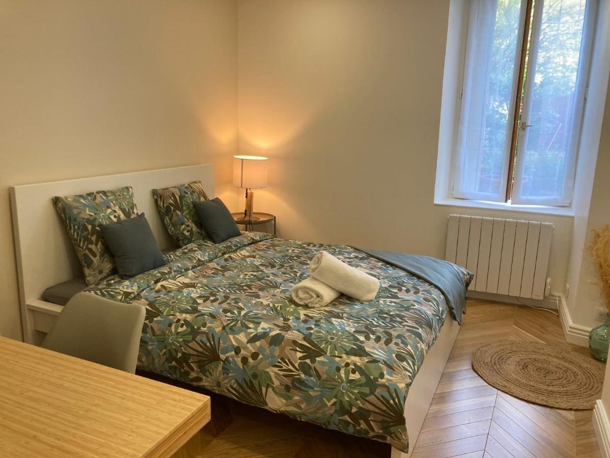 Le Cottage Bellifontain Proche Chateau - Insead - Grand Parquet フォンテーヌブロー エクステリア 写真